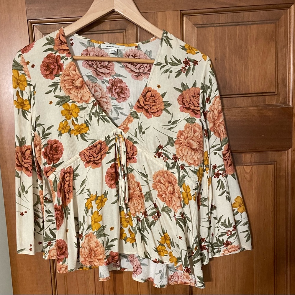 Flowy floral blouse